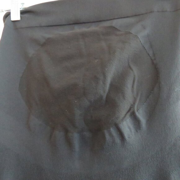 BLANQI Everyday™ Maternity Belly Support Leggings in Black - Size M - Picture 7 of 15